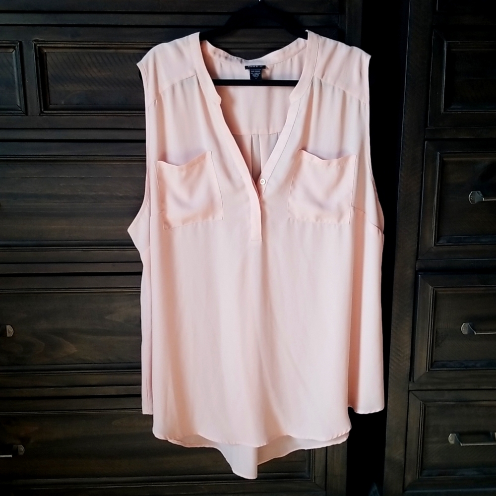 Torrid Size 3 sleeveless top